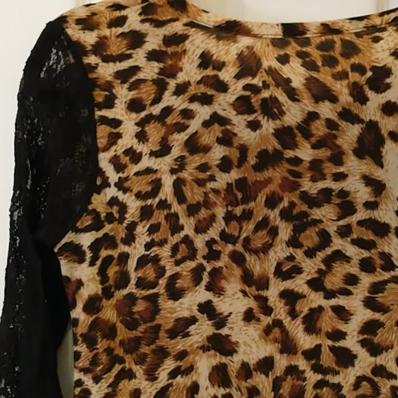 Tunic - Picture 5 of 5